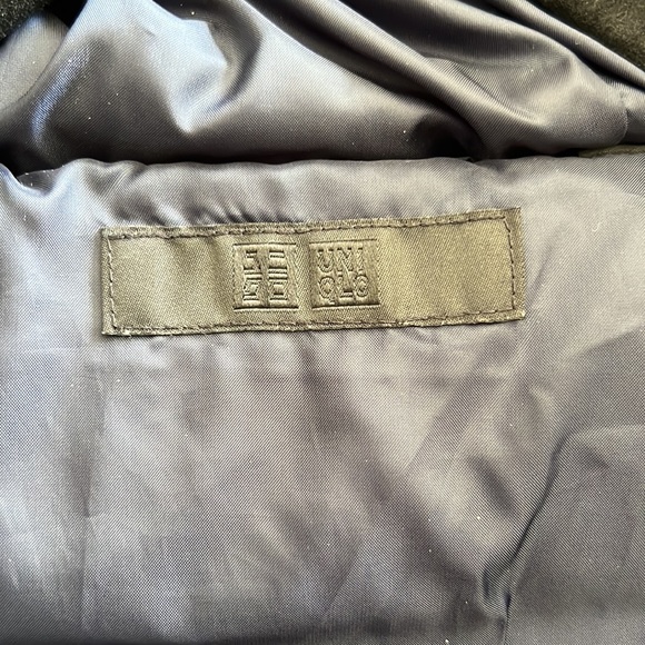Japanese Uniqlo Down Coat - Picture 8 of 11